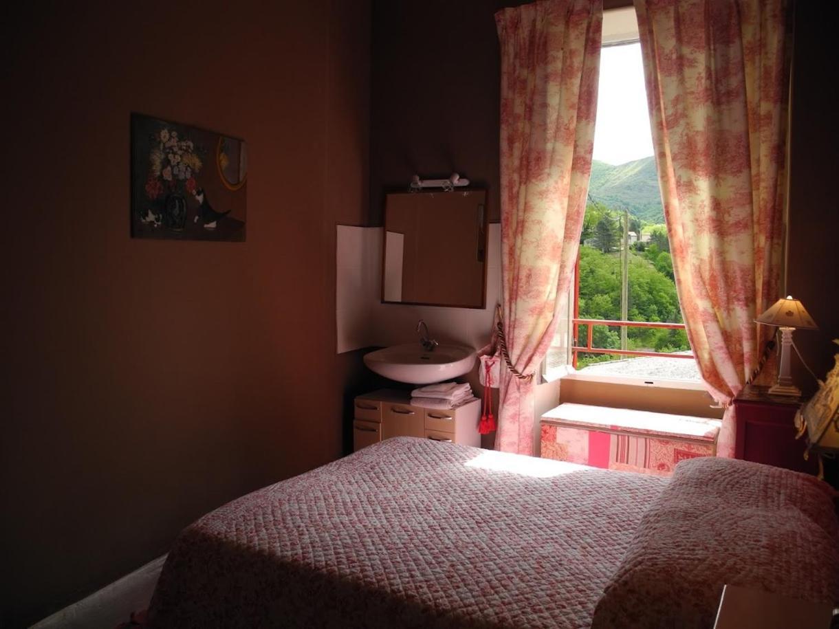 Le Comptoir Du Ranc De Bannes Hotel Sumène Esterno foto
